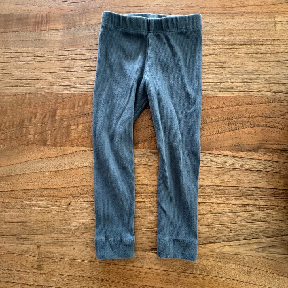 Childhoods Clothing Ribbed Knit Leggings - Size 3T
